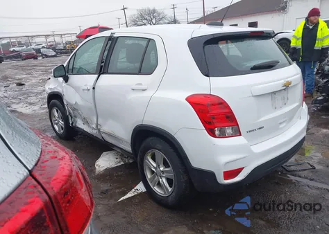 2018 Chevrolet Trax Ls z USA, uszkodzony, nr VIN KL7CJNSB1JB576897